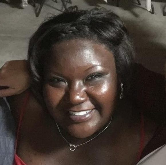 Meet your Posher, Gretchen - Picture 1 of 1